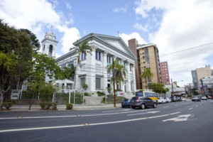O RESIDENCIAL, COMERCIAL E ACOLHEDOR BAIRRO AUXILIADORA