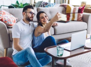 SAIBA COMO FAZER UMA VISITA VIRTUAL AO IMÓVEL QUE VOCÊ ESTÁ PROCURANDO PARA ALUGAR