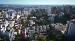 Como é morar no Rio Branco? Conheça um dos bairros mais completos de Porto Alegre